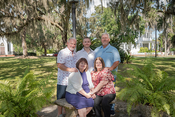 Sandy's Fam-32